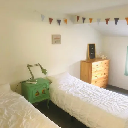 Belle Maison Avec Jardin A 1mn De La *